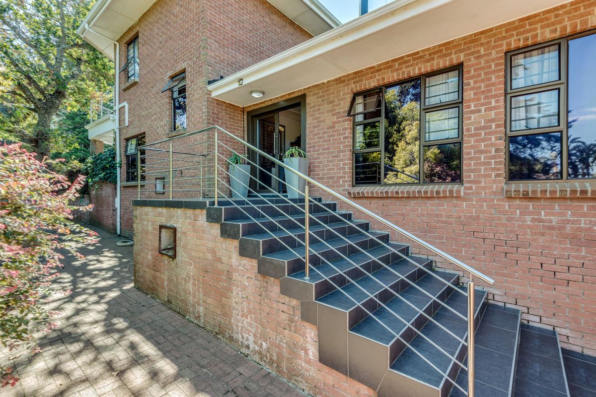 House For Sale in Walmer - Photo 2