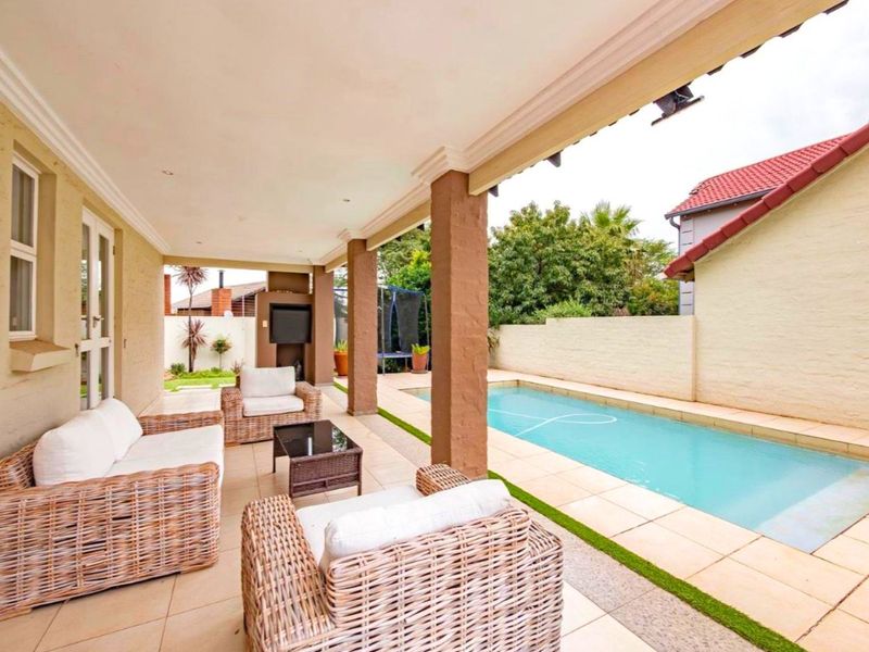 House For Sale in Beverley - Photo 5