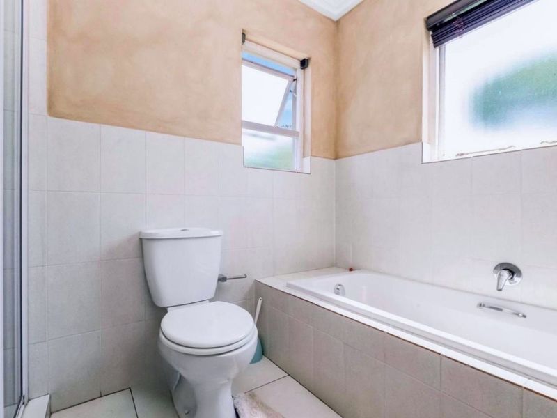 House For Sale in Beverley - Photo 10