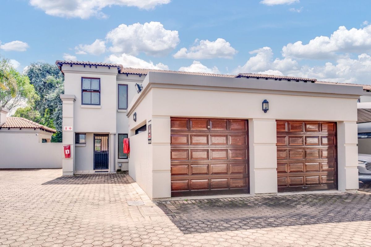 House For Sale in Fairland - Photo 3