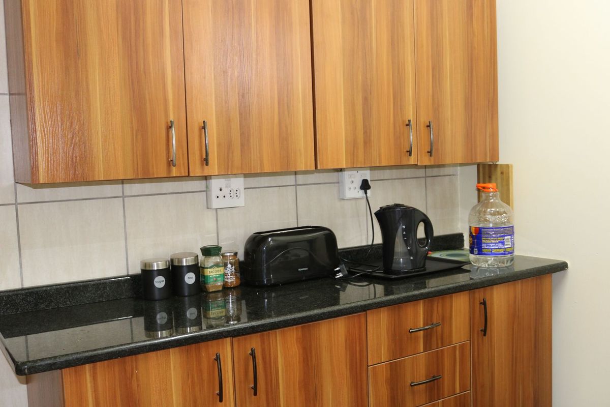 House For Sale in Cullinan Central - Photo 5