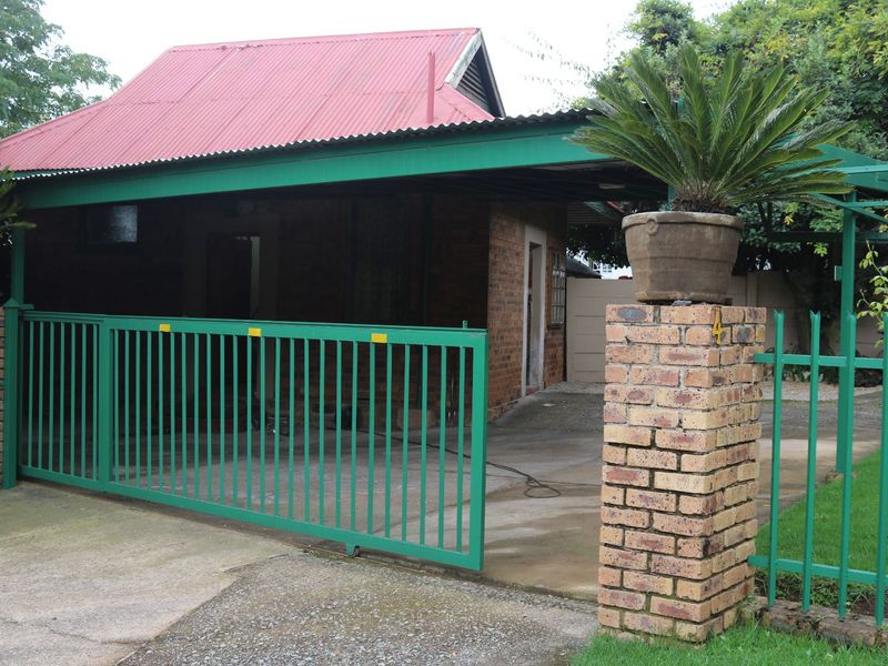 House For Sale in Cullinan Central - Photo 3