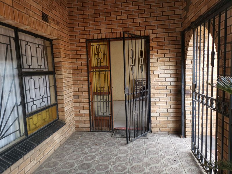 House For Sale in Mabopane Central - Photo 8