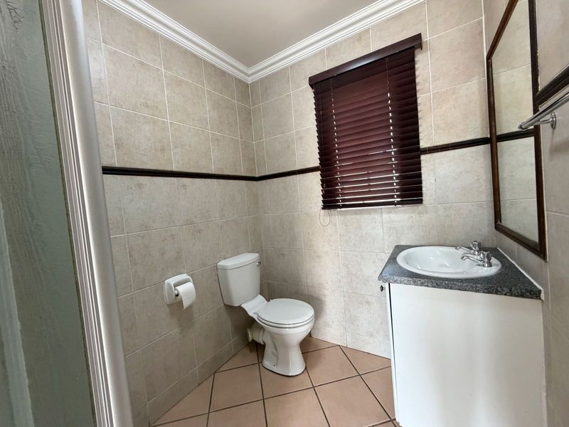 House For Sale in Monavoni - Photo 6