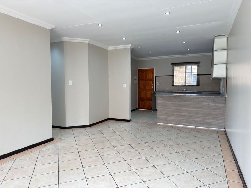 House For Sale in Monavoni - Photo 4