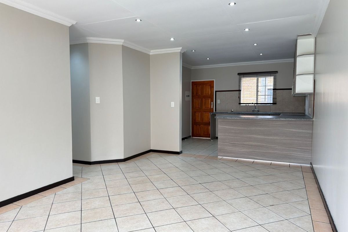 House For Sale in Monavoni - Photo 4