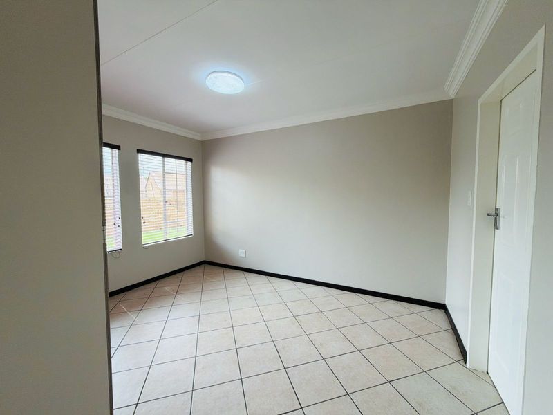 House For Sale in Monavoni - Photo 5