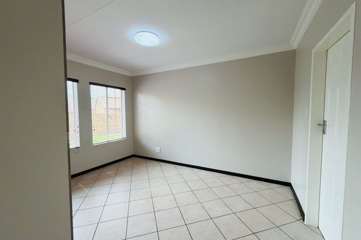 House For Sale in Monavoni - Photo 5