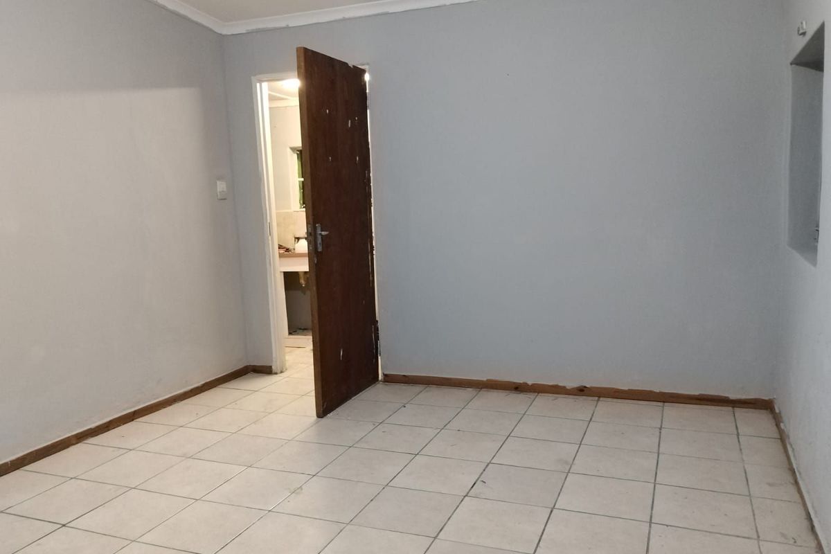 Apartment To Rent in Cradock Central - Photo 3