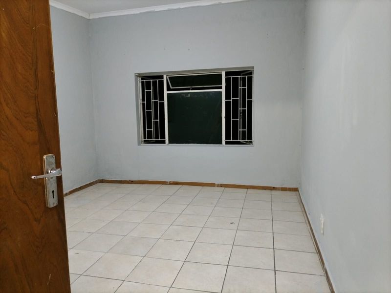 Apartment To Rent in Cradock Central - Photo 2