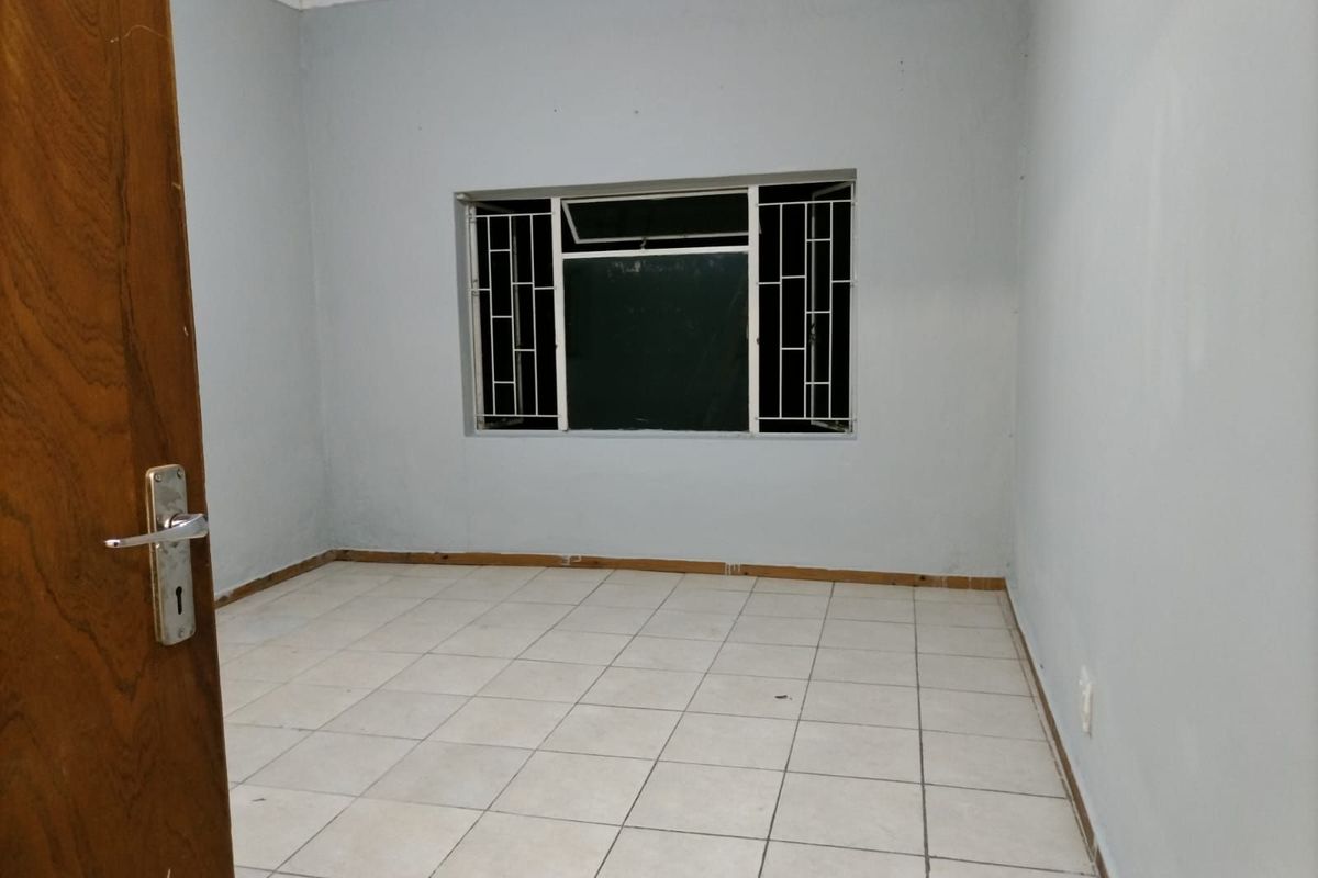 Apartment To Rent in Cradock Central - Photo 2