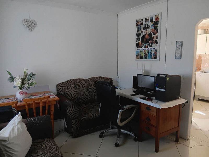 House For Sale in Bloemendal - Photo 9