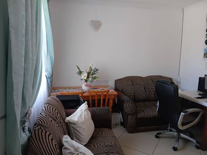 House For Sale in Bloemendal - Photo 8