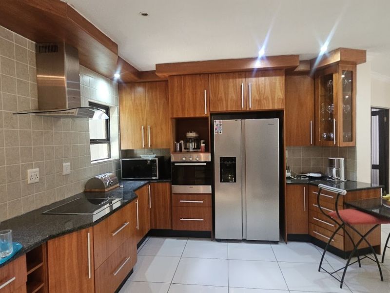 House For Sale in Carlswald - Photo 4