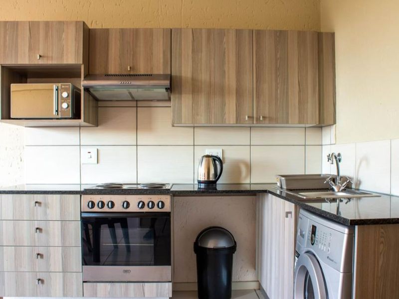 Apartment To Rent in Paulshof - Photo 6