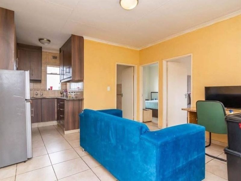 Apartment For Sale in Roodepoort - Photo 3