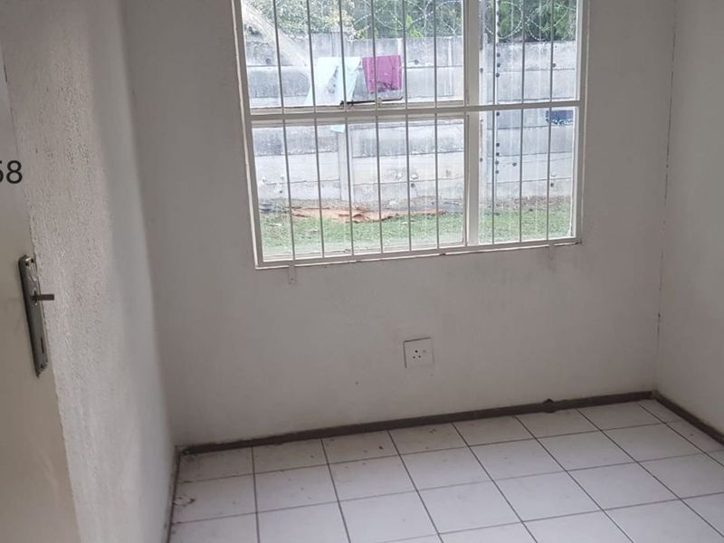 Apartment For Sale in Bloubosrand - Photo 9