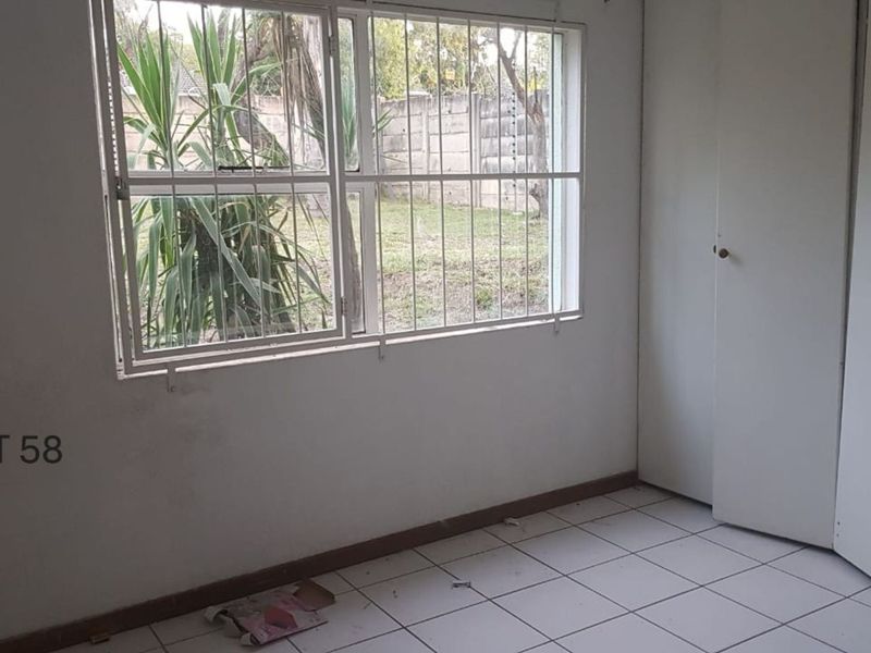Apartment For Sale in Bloubosrand - Photo 10