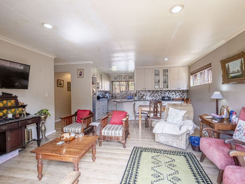 Townhouse For Sale in Springfield - Photo 9