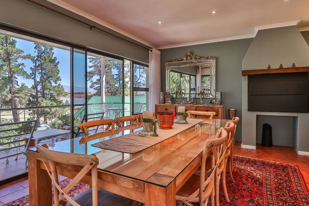 House For Sale in Theewaterskloof Country Estate - Photo 3