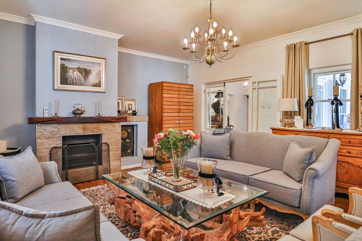 House For Sale in Theewaterskloof Country Estate - Photo 2