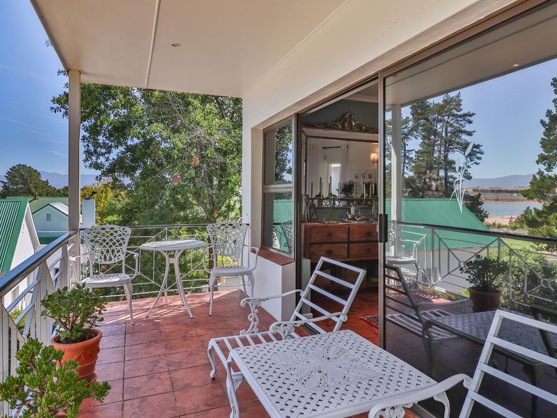 House For Sale in Theewaterskloof Country Estate - Photo 3