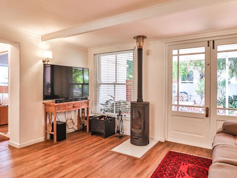 House For Sale in Theewaterskloof Country Estate - Photo 8