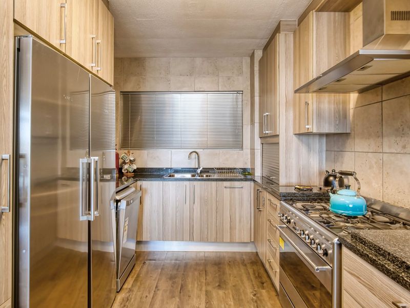 Apartment For Sale in Humewood - Photo 6