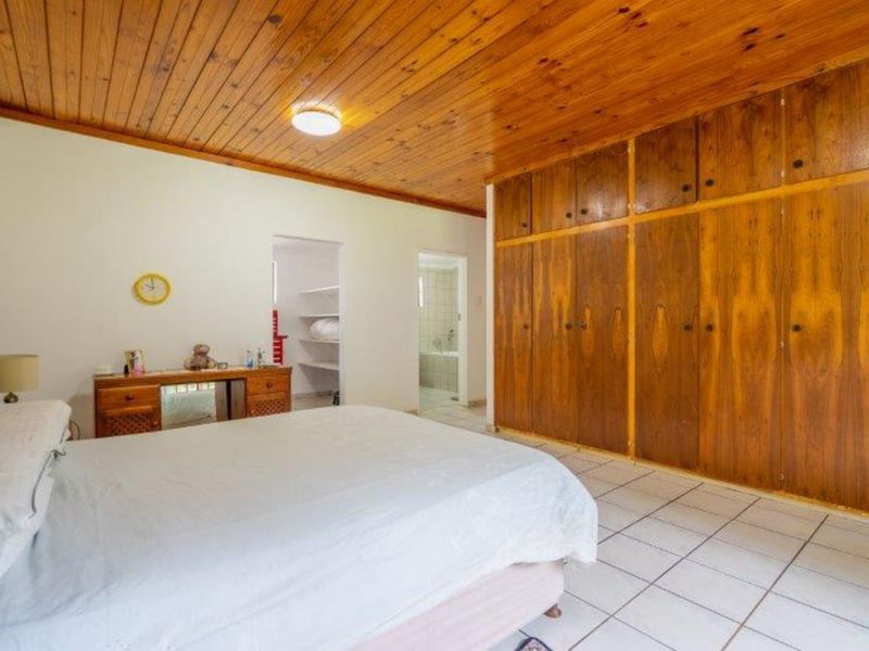 House For Sale in Waterfall - Photo 10