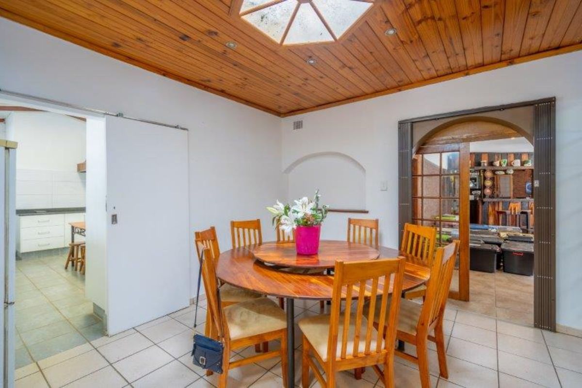 House For Sale in Waterfall - Photo 3