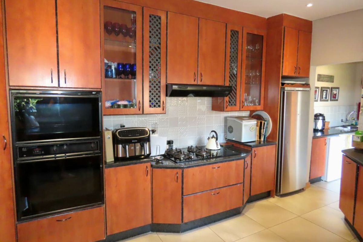 House For Sale in Eldoraigne - Photo 5