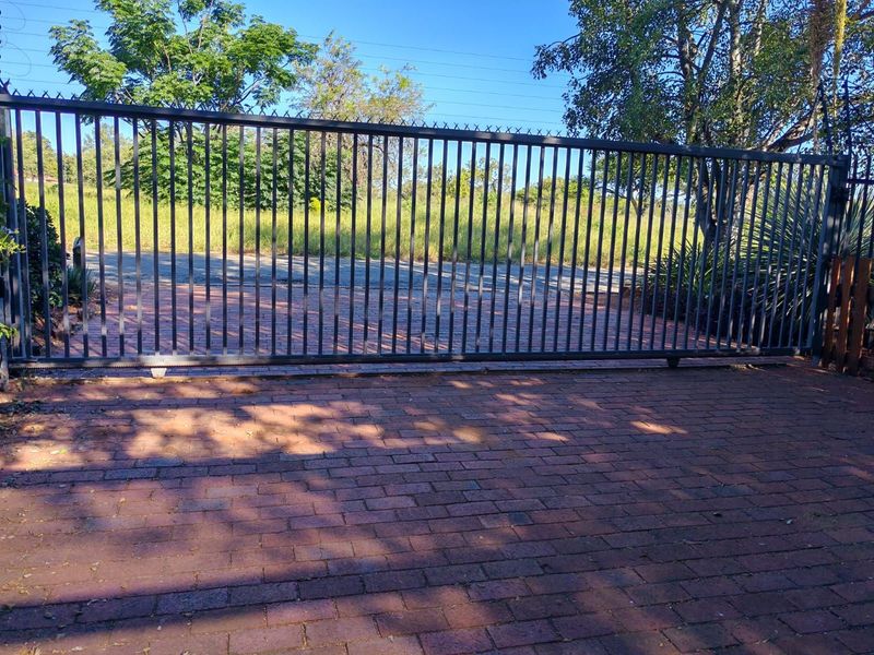 House For Sale in Sterpark - Photo 10