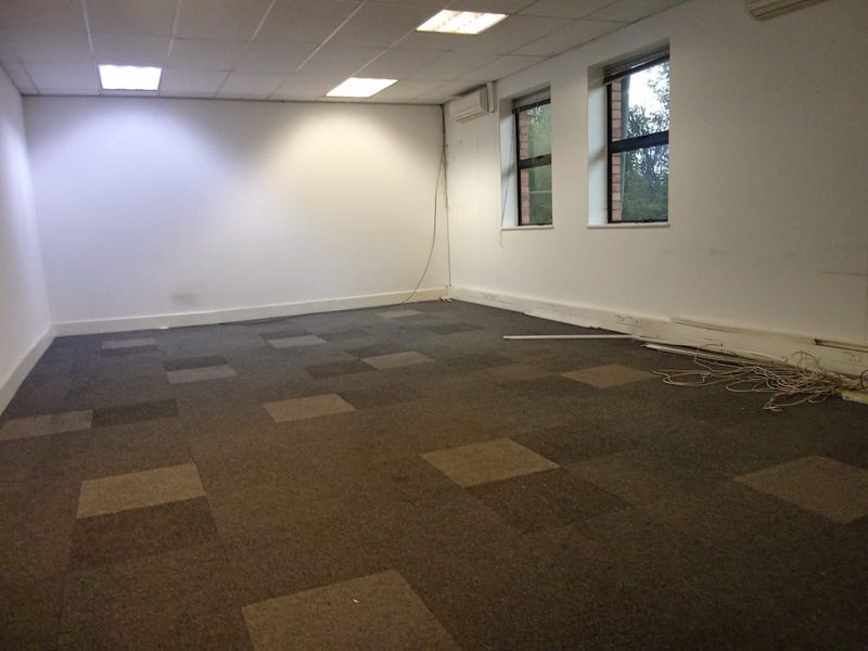 Commercial To Rent in Paulshof - Photo 7