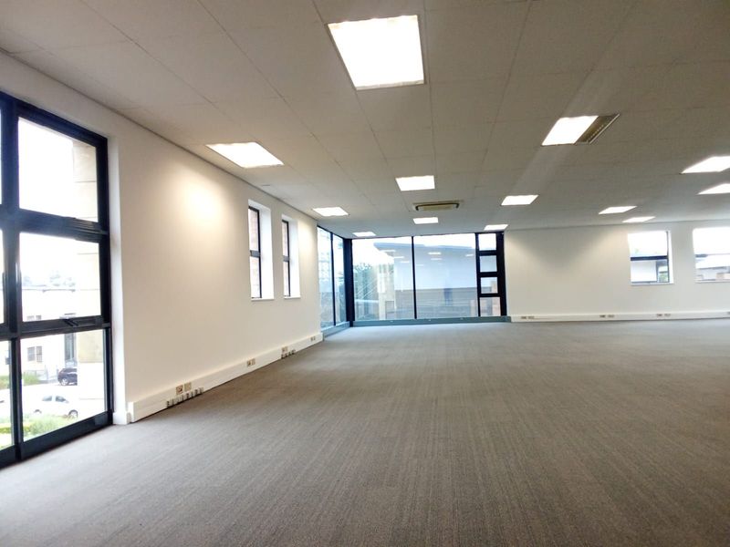 Commercial To Rent in Paulshof - Photo 6