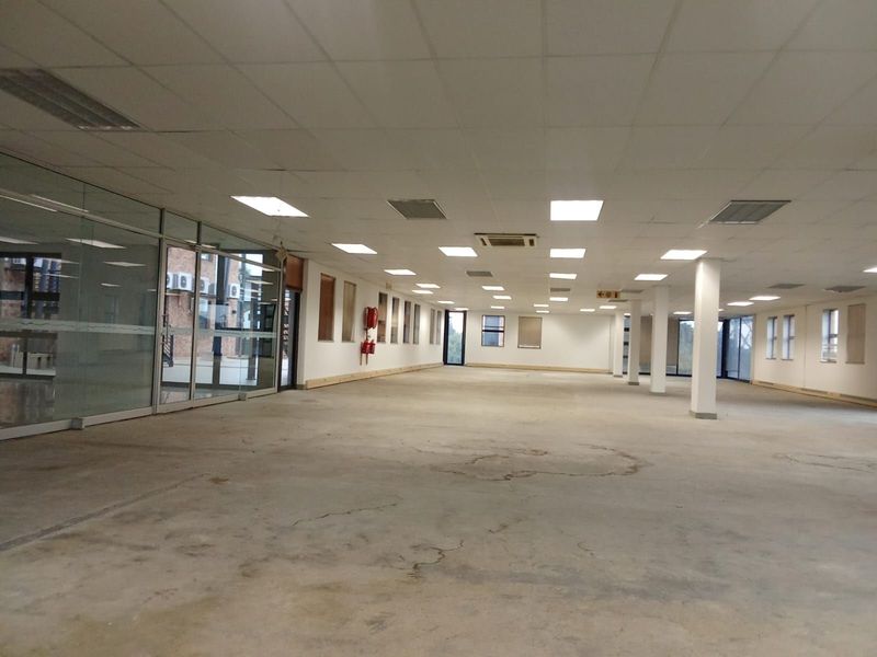 Commercial To Rent in Paulshof - Photo 9