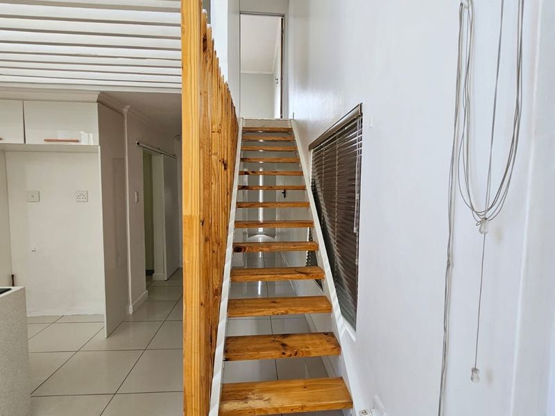 House For Sale in Royldene - Photo 7