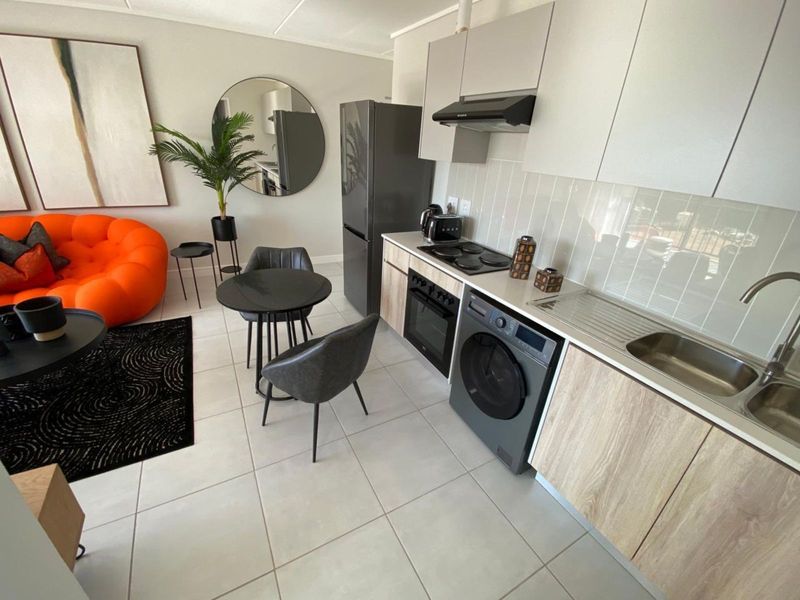 Apartment To Rent in Mooikloof Manor - Photo 2