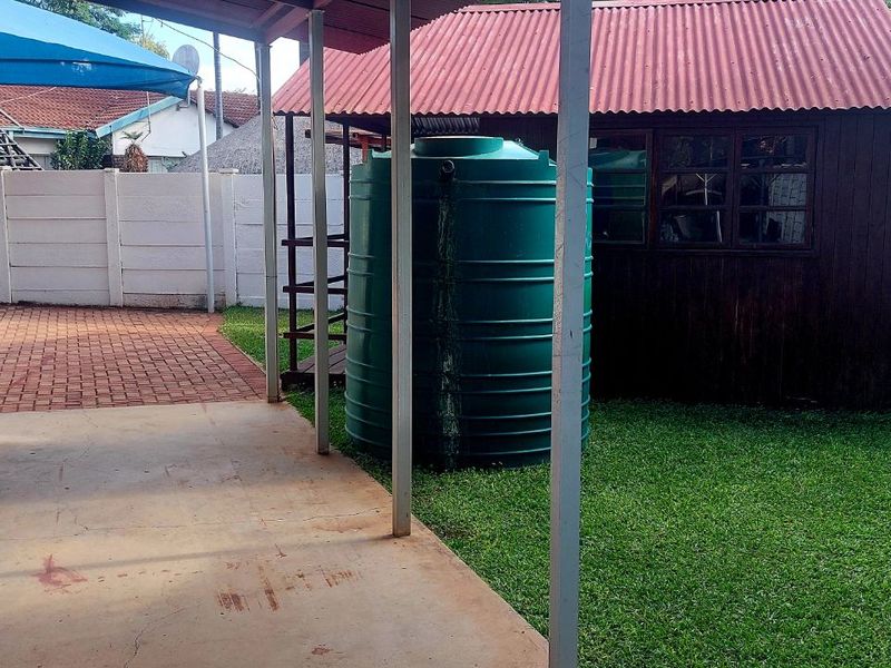 House For Sale in Flora Park - Photo 7