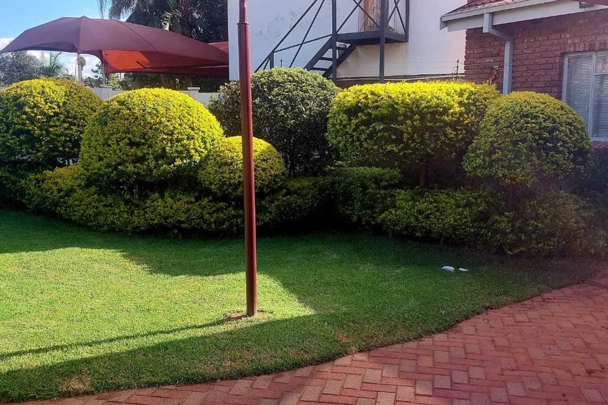 House For Sale in Flora Park - Photo 5