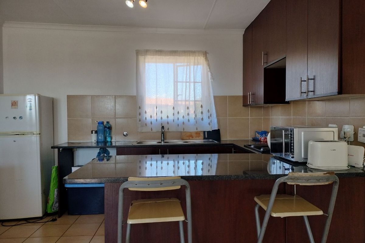 Apartment To Rent in Erand Gardens - Photo 2