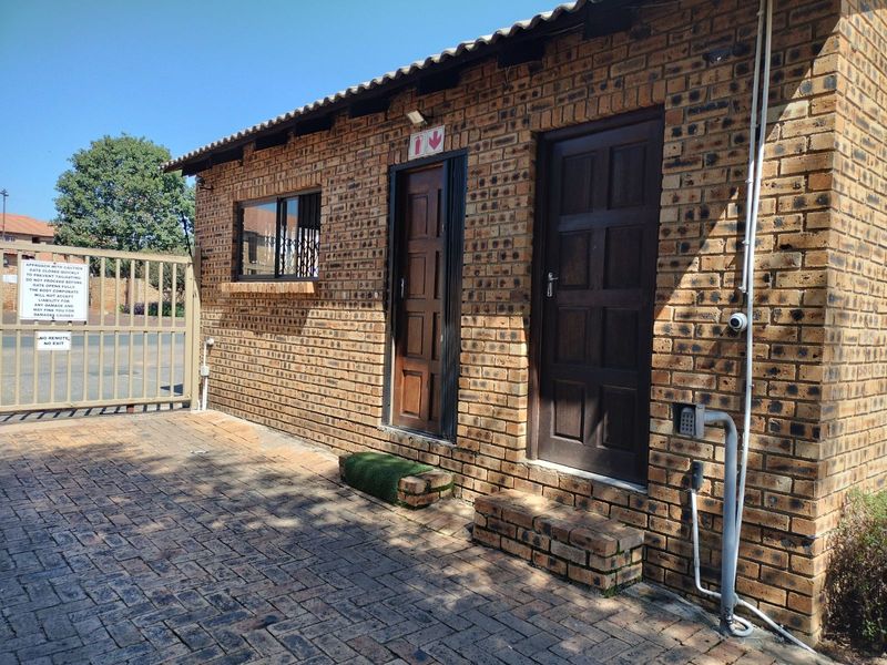 Apartment To Rent in Erand Gardens - Photo 10