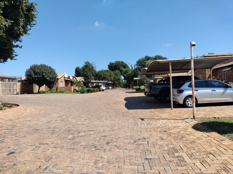 Apartment To Rent in Erand Gardens - Photo 8