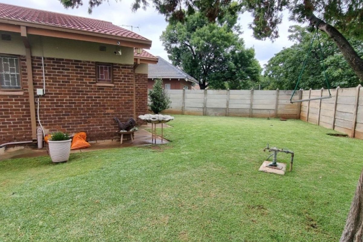 House For Sale in Merriespruit - Photo 2