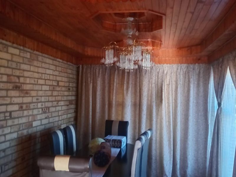 House For Sale in Botshabelo - Photo 6