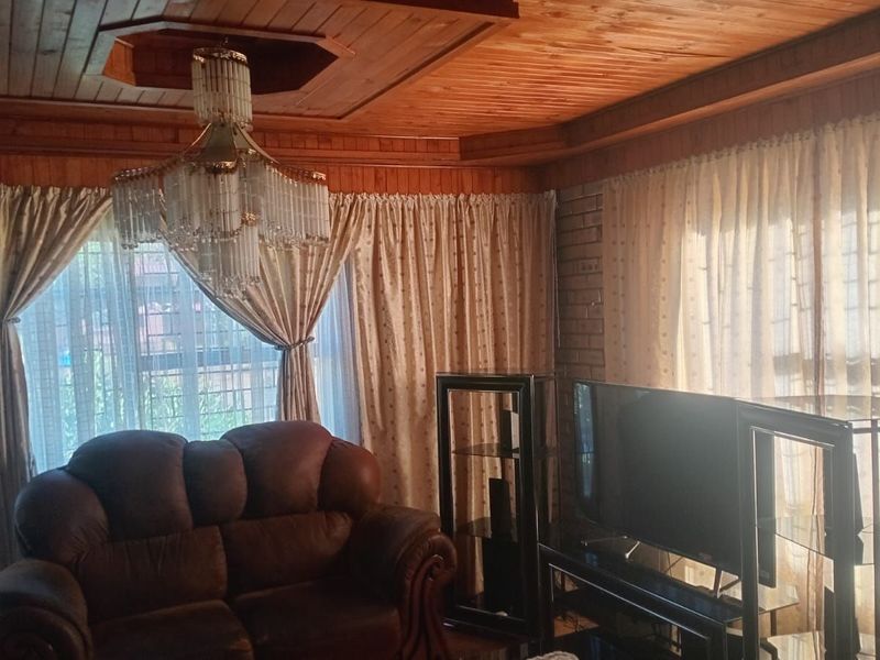 House For Sale in Botshabelo - Photo 5