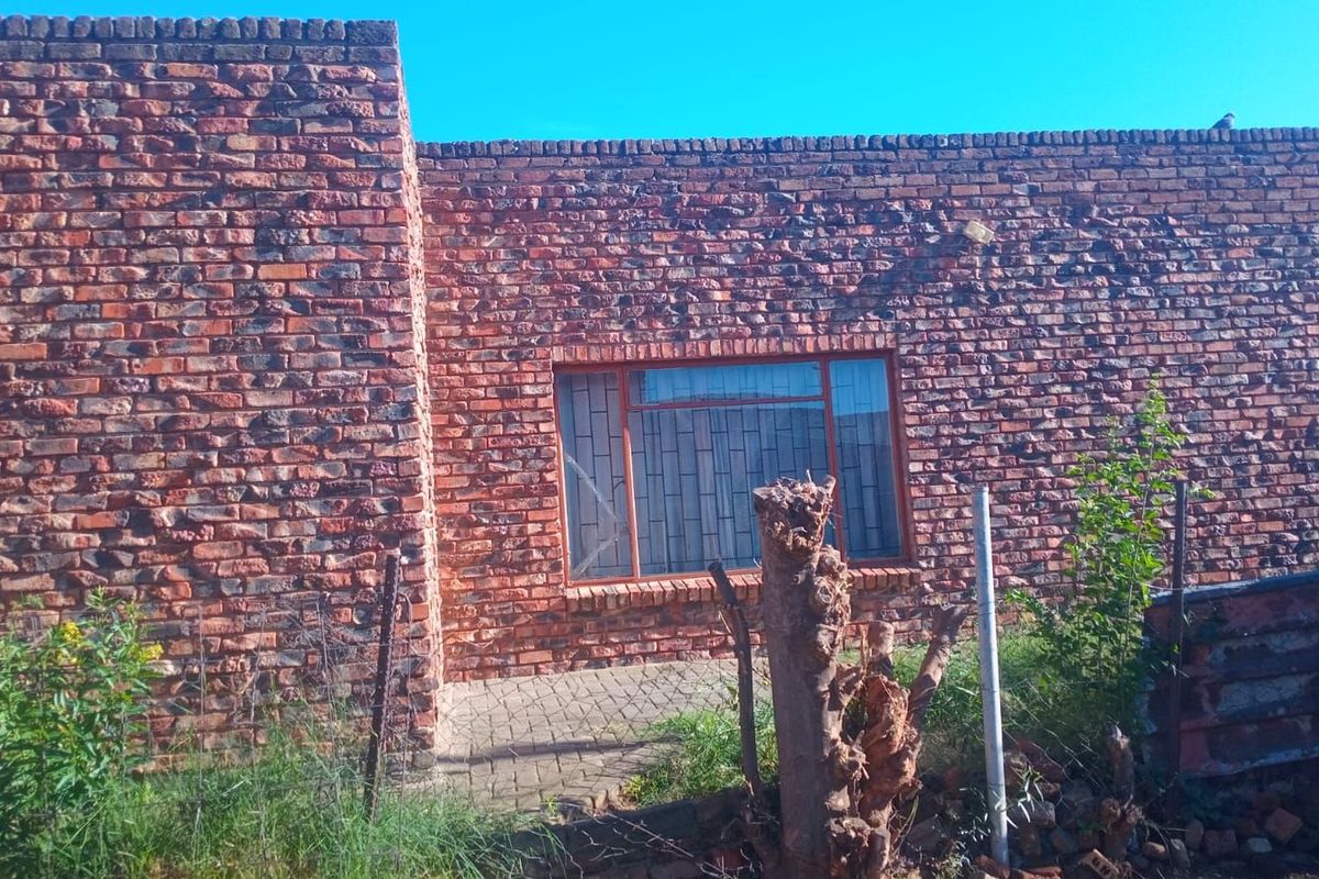 House For Sale in Botshabelo - Photo 3