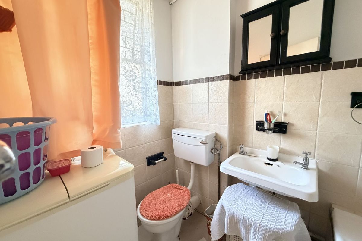 Apartment For Sale in Durban Central - Photo 5