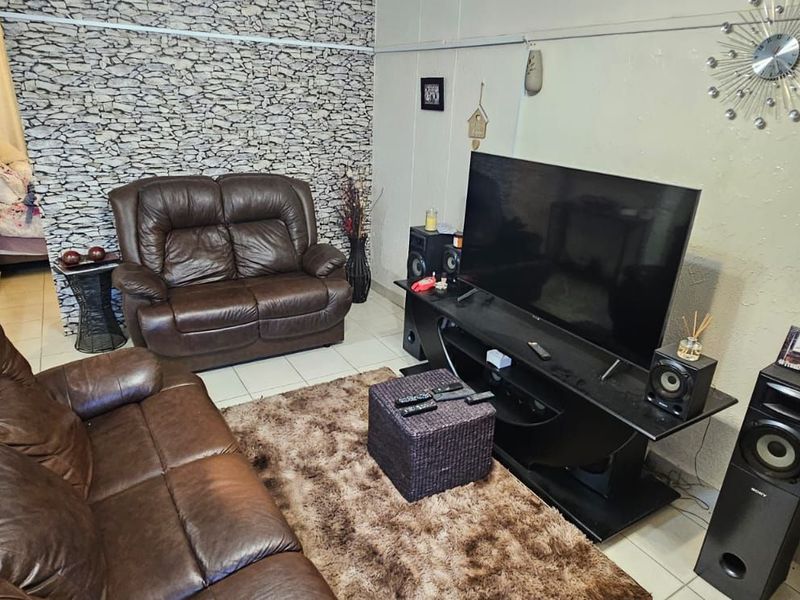 Apartment For Sale in Memorial Road Area - Photo 5