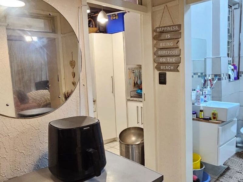 Apartment For Sale in Memorial Road Area - Photo 9