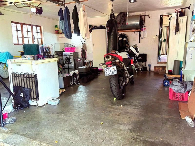 House For Sale in Weltevreden Park - Photo 4